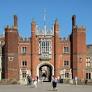 Great Hall at Hampton Court Palace. from en.wikipedia.org