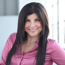 Rona Lynn Bio, Listings, and Contact Info