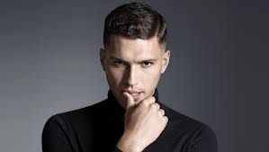 Idée de coiffure homme court pour l'automne. Coupe Homme En Salon Jean Louis David A Vannes Ploermel Pontivy