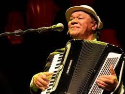 A informação foi confirmada pelas redes sociais. Cantor Dominguinhos Morre Em Sao Paulo Aos 72 Anos Almanaque Home