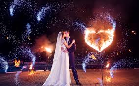 Die feuershow mit herz individuell für sie. Fluster Feuershow Hochzeit Preise Geheimnisse Together Project
