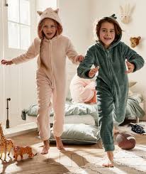 Maybe you would like to learn more about one of these? Surpyjama Fille Robe De Chambre Fille 2 Ans A 14 Ans Tape A L Oeil