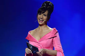 She was born in stockholm, and grew up in gothenburg. Petra Fellow Dans Le Corps A Corps Avec David Hasselhoff Songfestival Be