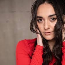 Nicole Runge's Instagram, Twitter & Facebook