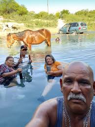 Cueva de la virgen.. Municipio de Nadadores, Coahuila!..