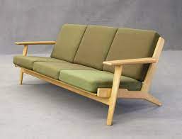 Clean fabric on a dark walnut frame. Hans J Wegner Sofa Ge 290 Fur Getama Lauritz Com