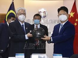 Topeng muka,face mask,dust mask,pelindung muka,penutup mulut & hidung. Covid 19 China Derma 50 000 Topeng Muka Keperluan Perubatan Kepada Angkatan Tentera Malaysia Air Times News Network