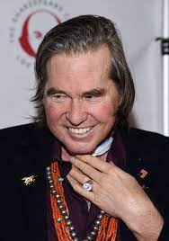 Aug 05, 2021 · val kilmer is doing as well as can be expected after his battle with throat cancer, his kids say. Nach Krebs Diagnose Val Kilmer Offenbart Krankheitsdetails Promiflash De