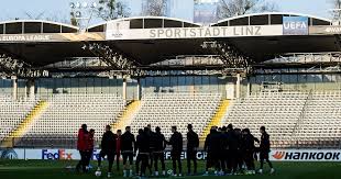 Check spelling or type a new query. Man Utd Opponents Lask Linz To Lose 1m As Europa League Tie Played Behind Closed Doors Mirror Online