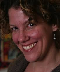 Elizabeth Lingo's Instagram, Twitter & Facebook