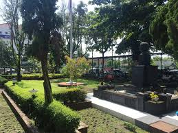 We would like to show you a description here but the site won't allow us. Atraksi Kota Purwokerto Zeneth Thobarony S Journal