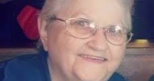 Shelly Speakman's Instagram, Twitter & Facebook