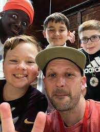 Alex Balli's Instagram, Twitter & Facebook