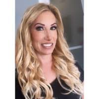 Peggy Goble's Instagram, Twitter & Facebook