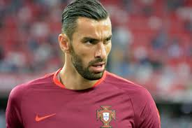 Career stats (appearances, goals, cards) and transfer history. Premier League Schockmoment Bei Rui Patricio Wolves Geben Entwarnung