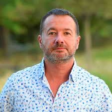 Laurent BERNARD, 53 ans (COMMUGNY, LYON, AIX EN PROVENCE)