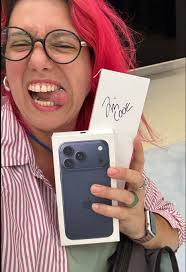 Tim Cook Autographs My iPhone 17 and Apple Watch