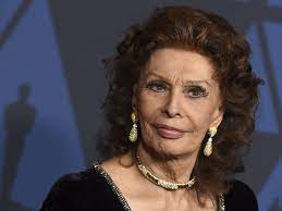 Información, novedades y última hora más de una década después de su última presencia en una película, sofia loren, de 86 años, vuelve. Sophia Loren Returns To Movies Aged 86 Sophia Loren The Guardian