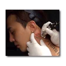 The world is full of incredible things. Kwon Leader S Body Art