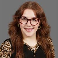 Taylor Summers's Instagram, Twitter & Facebook