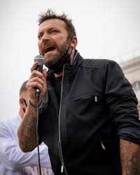 Programa de 9 de junho. Caras Ljubomir Stanisic E Atendido Pelo Inem Em Protesto Pelo Setor Da Restauracao