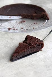 Fondant Au Chocolat La Recette Simple Et Rapide Miamm Maman Cuisine Recette Simple Et Rapide Recette Fondant Au Chocolat Fondant Au Chocolat Facile