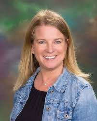 Ann Youngren's Instagram, Twitter & Facebook