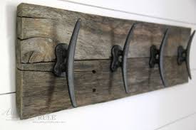 Make a mark at 3 inches from the furthest point of the wood. Easy Diy Nautical Pallet Wood Coat Rack Simple Project Artsy Chicks Rule