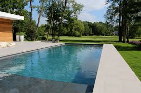 Cube Ein Gfk Pool Mit Einem High Level Skimmersystem Und Daher Besonders Hoher Wasserlinie Pool Schwimmbader Whirlpool