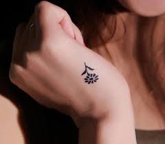 100 Cute Small Tattoos For Men And Women Cute Small Tattoos Cute Girl Tattoos Small Daisy Tattoo
