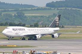 Wie die band und lokale medien berichteten, war die boeing. Fotostrecke Iron Maiden 747 Auf Dem Flughafen Wien Austrian Wings