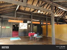 Bangunan masjid kampung laut kelantan saat ini berdiri di daerah kawasan universitas malaya islamic academy, nilam putri. Interior Detail Masjid Image Photo Free Trial Bigstock