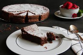 Kuchen mit birnen mit leichtem joghurtgeschmack. Torta Caprese Genussatelierlang
