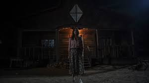 Quella casa nel bosco potrebbe sembrare per i primi minuti il classico film horror il solito gruppo di giovani teenager sconsiderati vanno a festeggiare con droghe, alcool e sesso nella consueta. A Classic Horror Story La Recensione