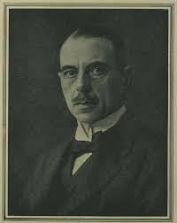 Arthur Markham's Instagram, Twitter & Facebook