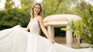 Check spelling or type a new query. Brautkleid Elegant Und Edel Qiez