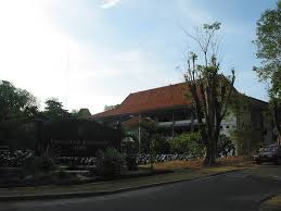 It was officially founded on march 11, 1976. Berkas Universitas Negeri Sebelas Maret Surakarta 12 Jpg Wikipedia Bahasa Indonesia Ensiklopedia Bebas
