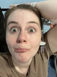 It's surgery day! Extremely nervous but excited at the same time. Surgery  is scheduled for 10. Send me all your good vibes!! 😍