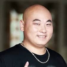 Yuxing Chen's Instagram, Twitter & Facebook