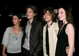 (2014) and dawson's creek (1998). Who Is Zac Hanson Dating Zac Hanson Girlfriend Wife
