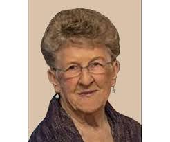 Clara Spence's Instagram, Twitter & Facebook