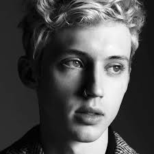 @daintyfauwn's video Tweet