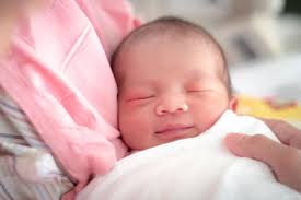 Mittlerweile ist er fast 4 monate alt und lacht jedes mal laut. Wenn Babys Lacheln Eltern De