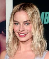 Margot Robbie Hairstyles And Haircuts
