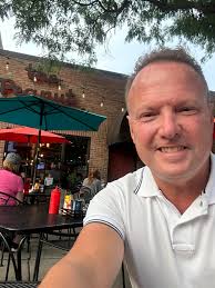 A quick trip to the banks of the Red Cedar! There's nothing better than  visiting your college alma mater.💚