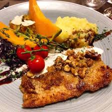Esturgeon De Dordogne En Croute De Noix Food Breakfast Chicken