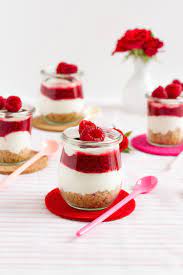 Ich finde kuchen im glas super als geschenk oder mitbringsel und es ist schnell gemacht. No Bake Himbeer Cheesecakes Im Glas Hase Im Gluck