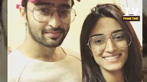 Shaheer sheikh shared this photo. Erica Fernandes Spends Time With Shaheer Sheikh Family Kuch Rang Pyaar Ke Aise Bhi Tv Prime Time Youtube