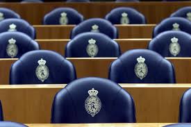 Heeft u nog niet besloten op welke partij u gaat stemmen? Peter Praat Politiek 2 Stemwijzer Geen Hulp Voor Zwevende Kiezer Vox Magazine