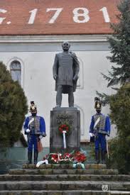 · a gyerek egyik szülőre árva. Fooldal